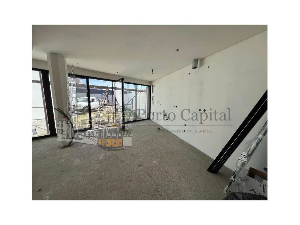 FANTASTICA MORADIA T2 JUNTO AO HOSPITAL DE SÃO JOÃO-10