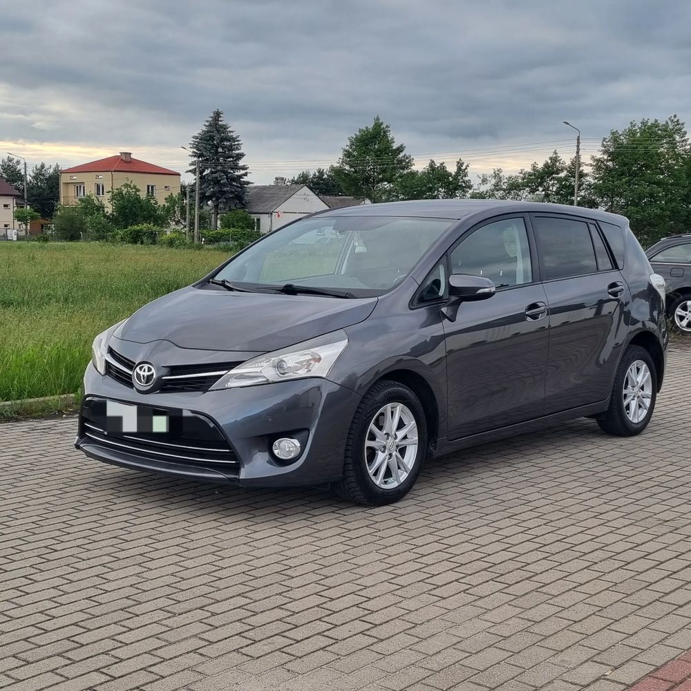 Toyota Corolla Verso 2014