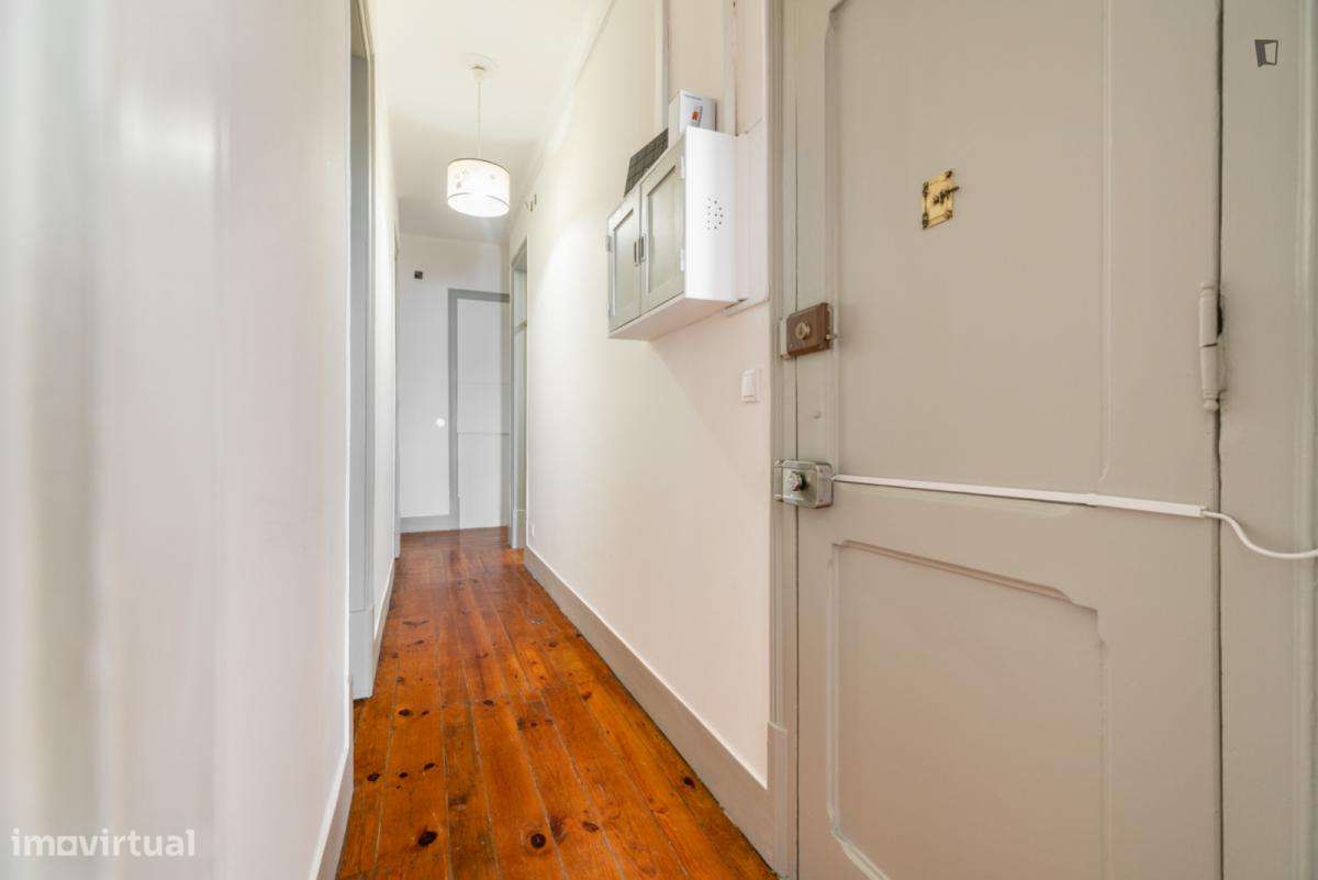 Quarto - localizado em Arroios Lisbon - Grande imagem: 4/9