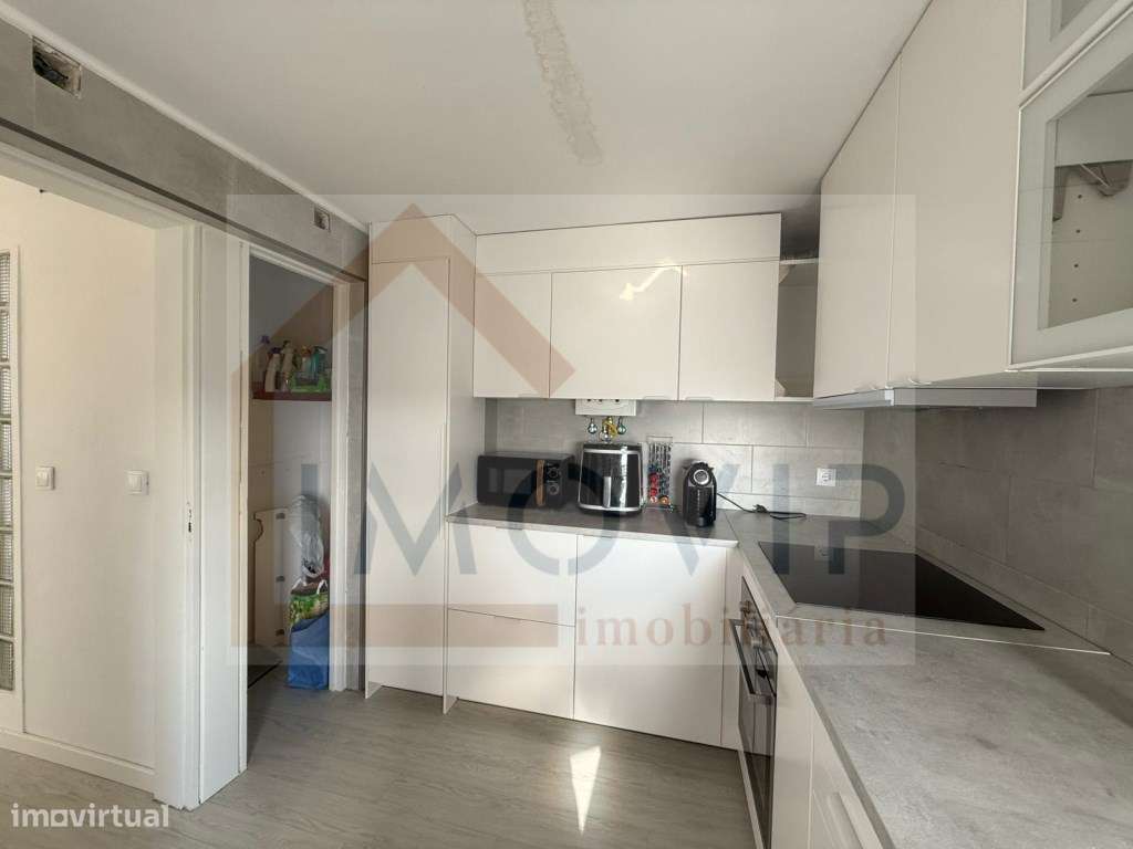 Apartamento T3 totalmente renovado no centro do Pinhal Novo - Grande imagem: 4/26