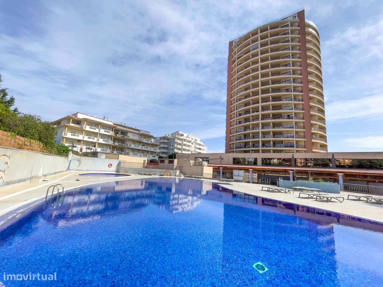 Apartamento T1 com piscina na Praia da Rocha-15