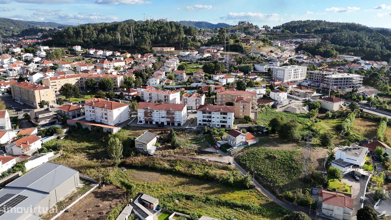 Terreno para venda centro de Fafe-5