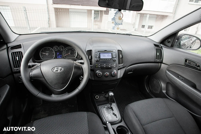 Hyundai I30 1.6 CRDI Automatik Style - 9