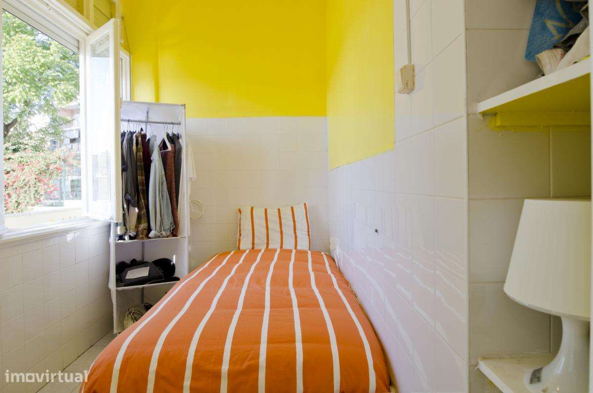 Quarto - localizado em Intendente Lisbon - Grande imagem: 3/20
