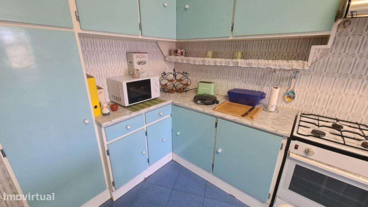 Quarto - localizado em Setubal - Grande imagem: 4/20