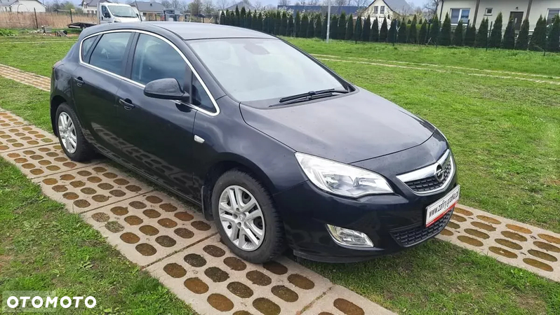 Opel Astra 1.4 ECOFLEX Cosmo - 4