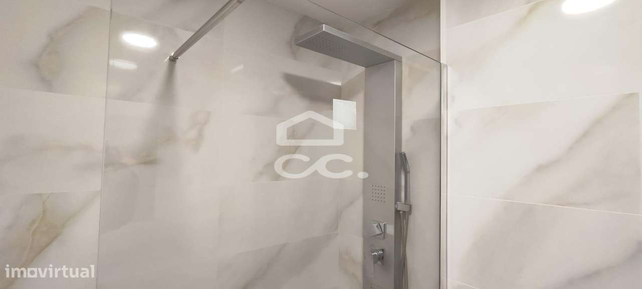 Apartamento T2 totalmente remodelado no Lavradio - Barreiro-26