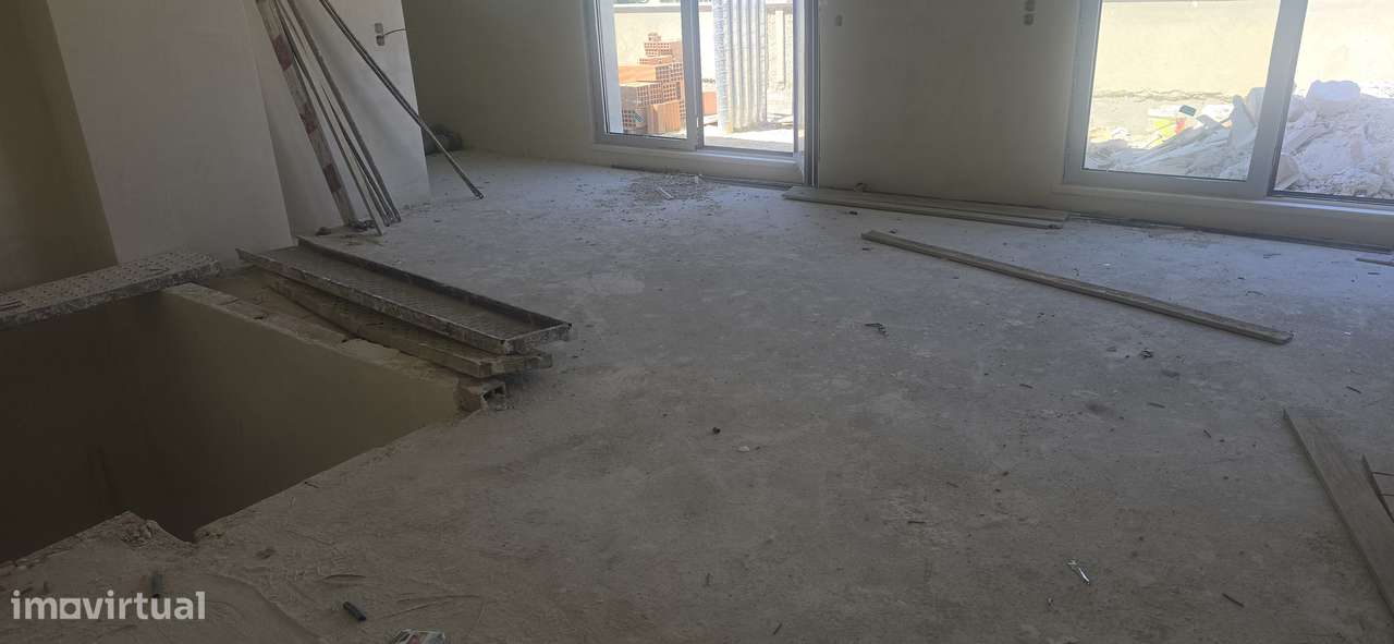 Apartamentos novis em fase de acabamentos.-4