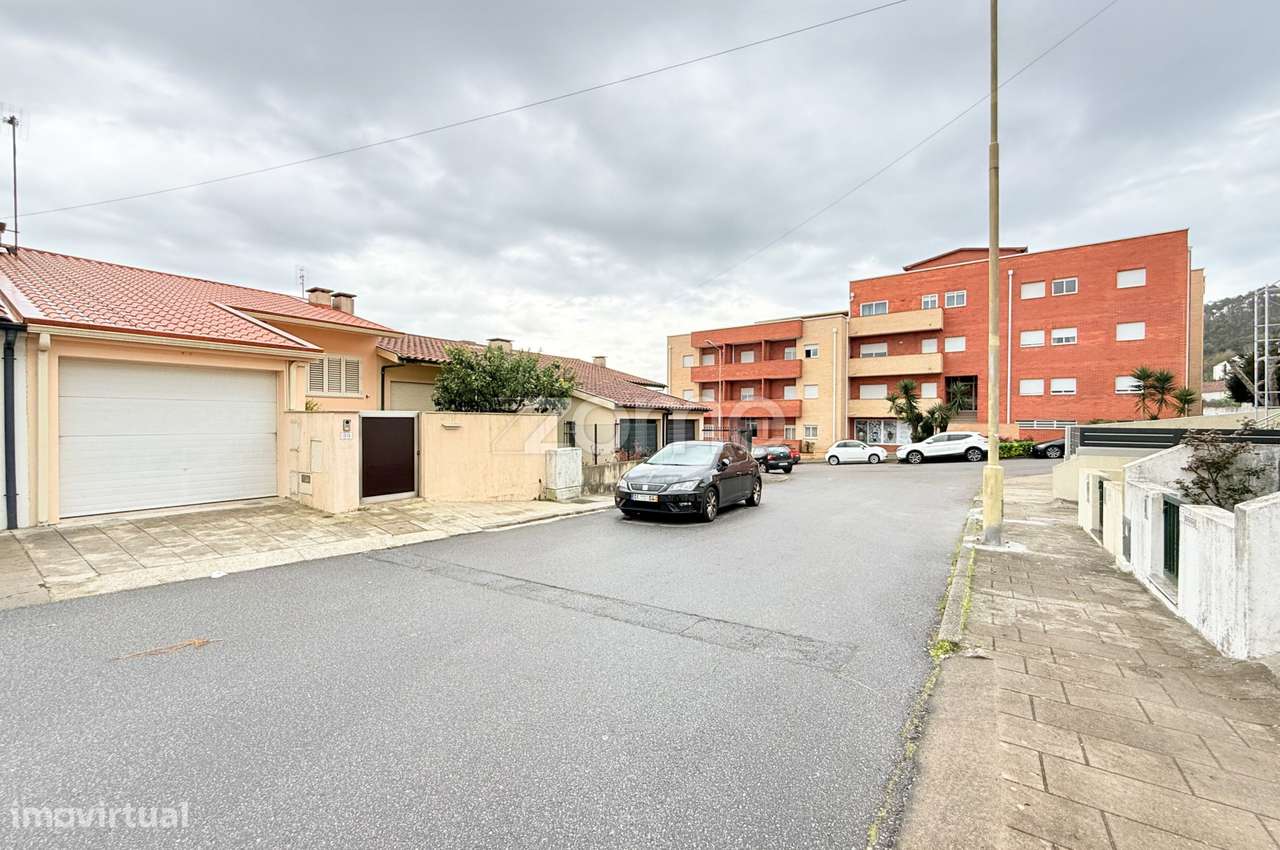 Moradia em banda, no Covelo - Calendário - Grande imagem: 5/47