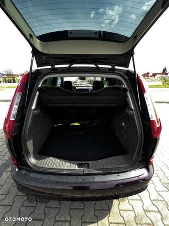 Ford C-MAX 2.0 Titanium - 15