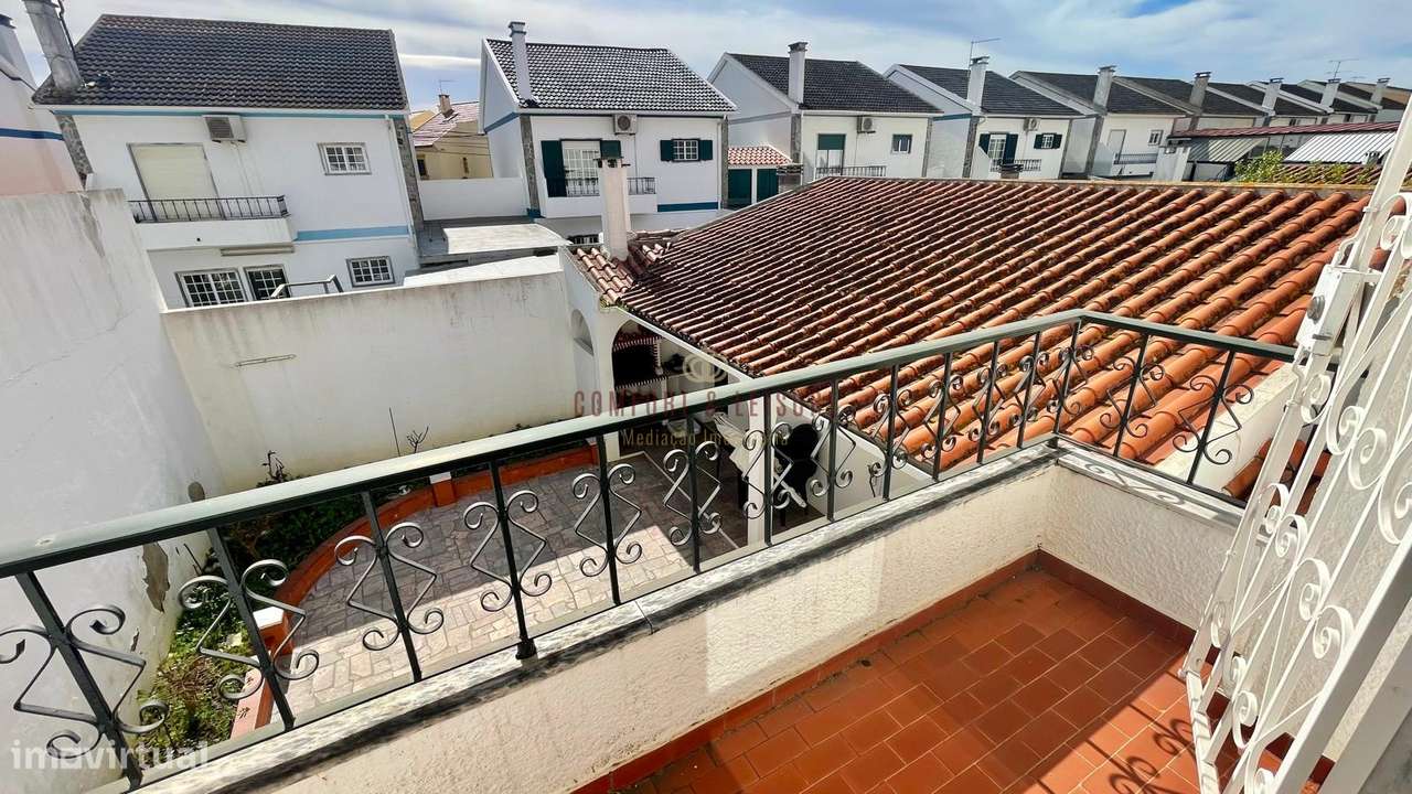 Moradia com 3 quartos, 2 wc e garagem em Alenquer-34