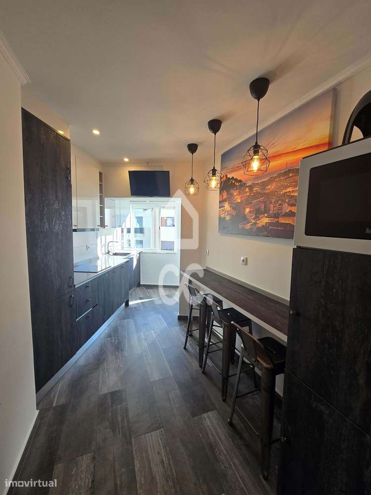 T2 em Odivelas remodelado - Grande imagem: 4/13