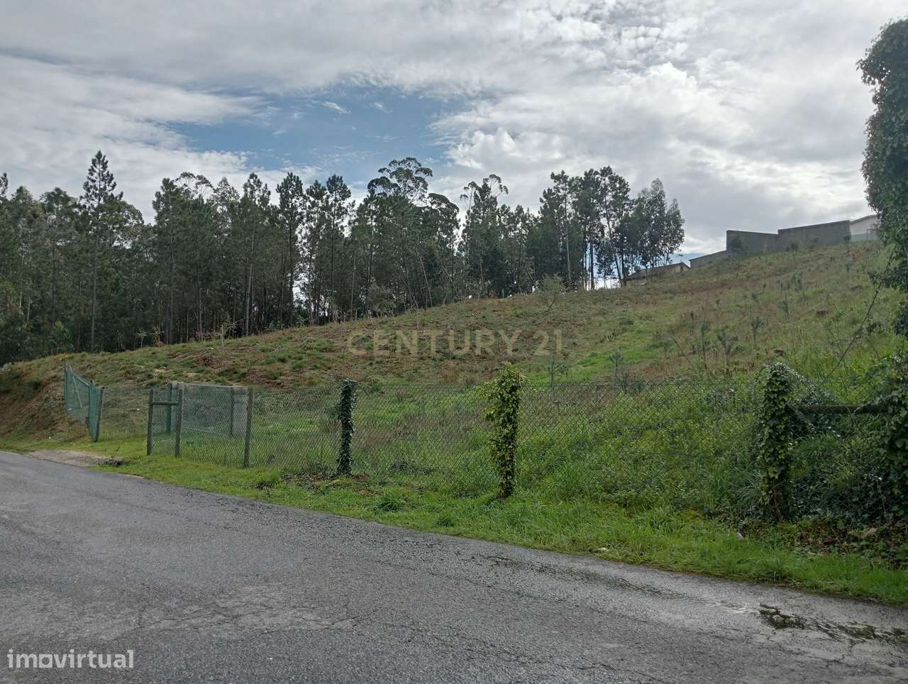 Terreno para construção à saída da IC 9 entre Fátima  e Ourém - Grande imagem: 5/6