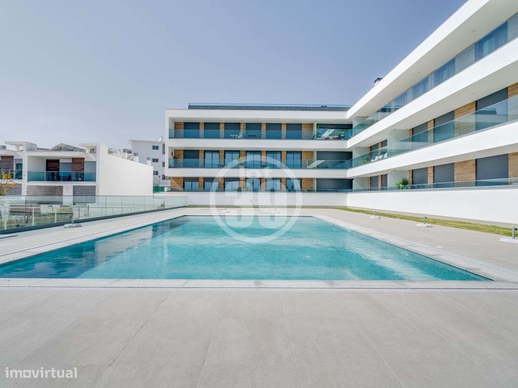 Apartamento T2 com piscina, Estacionamento Privativo, no Centro de ...-31