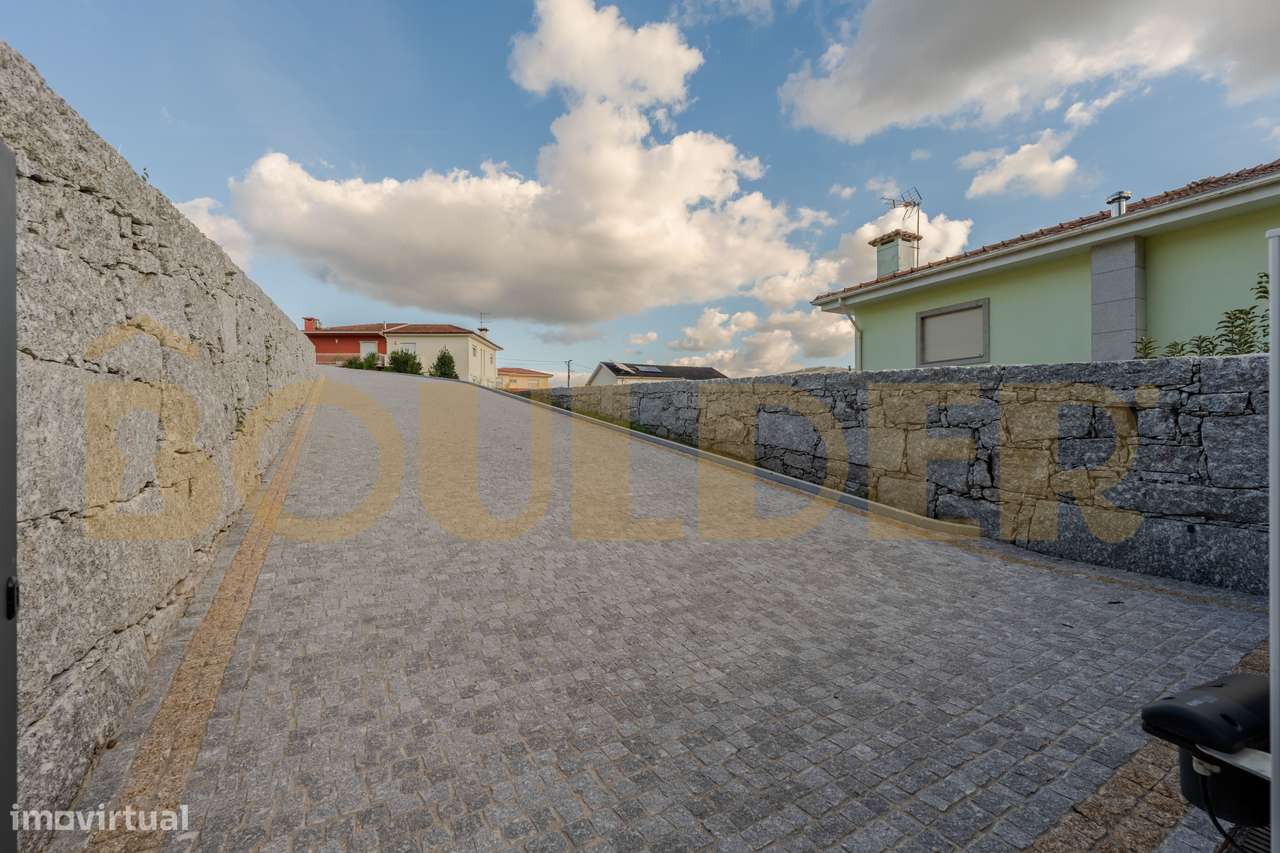 Moradia T3 de Luxo com Piscina Infinita - Grande imagem: 5/60