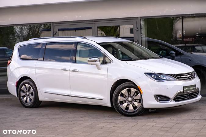 Chrysler Pacifica - 6