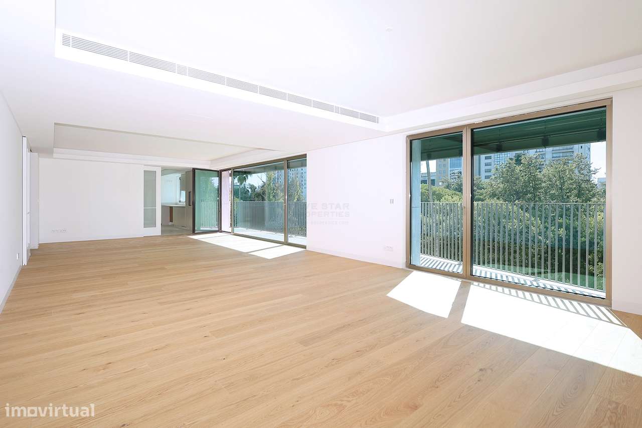 T4 - EMPREENDIMENTO NOVO - A ESTREAR - CAMPO GRANDE - ALVALADE - Grande imagem: 5/59