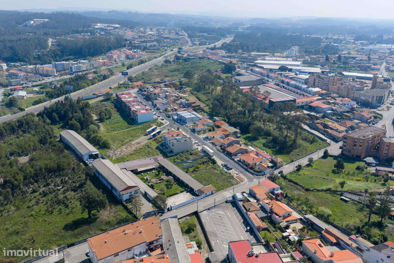 Terreno urbano | Construção habitação geminada em banda-6