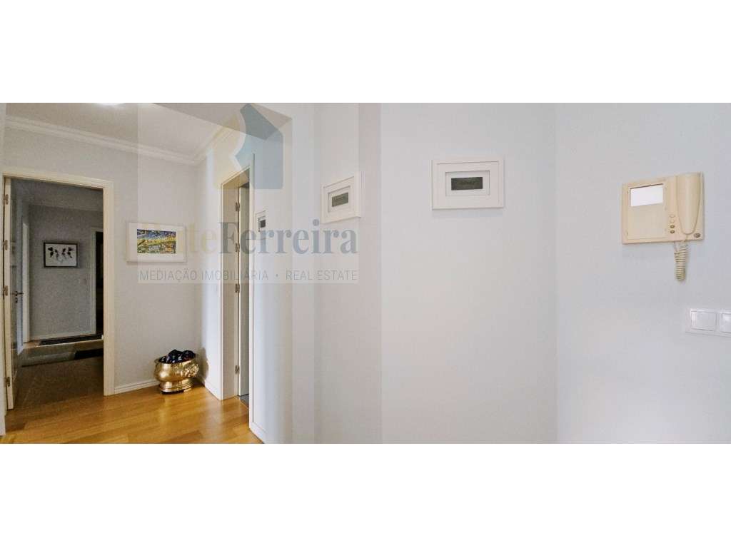 Apartamento T3 no Condomínio Campo Real !!-8