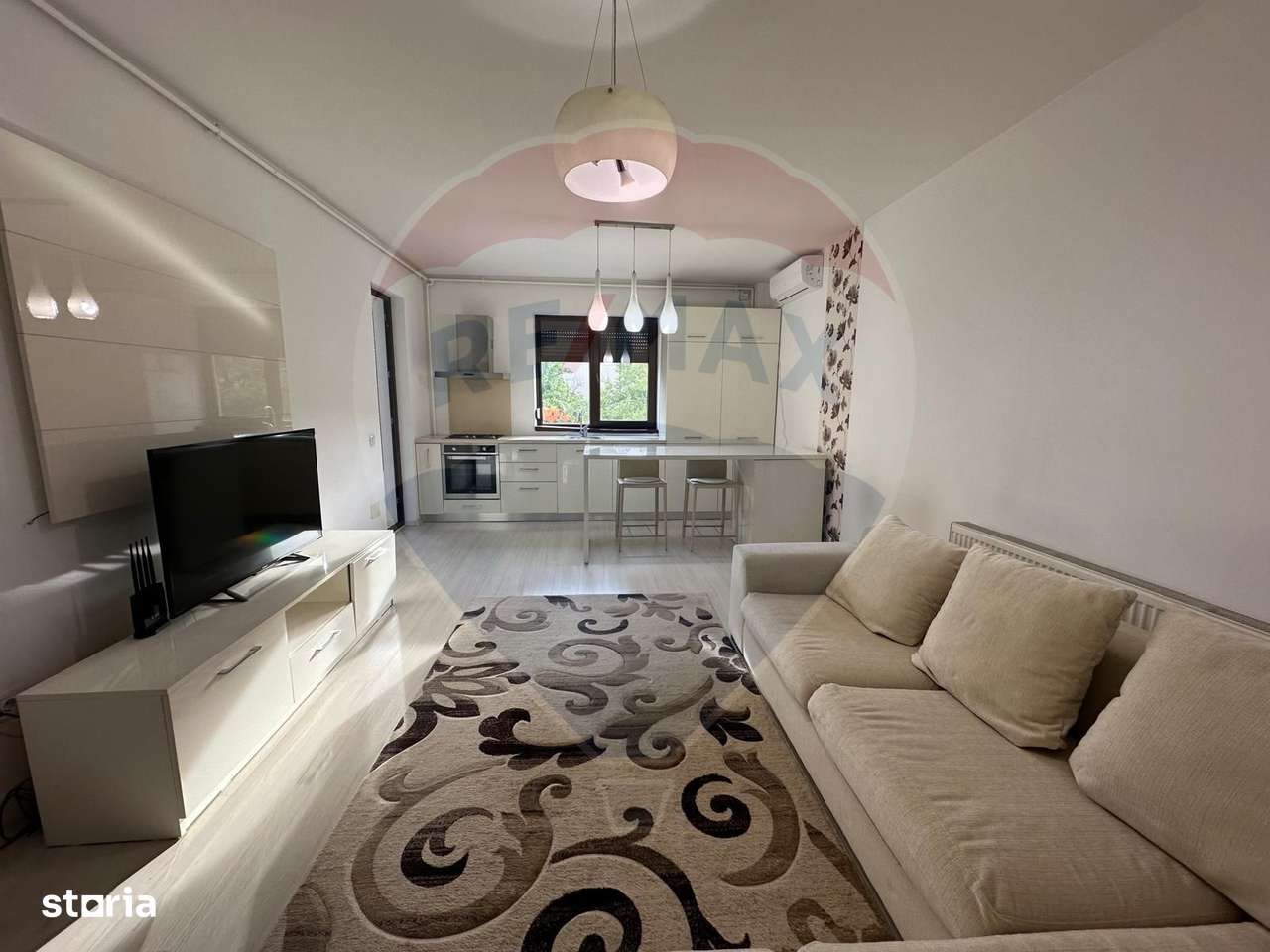 DE VANZARE Apartament 2 camere, luminos, zona linistita - Imagine principală: 4/18