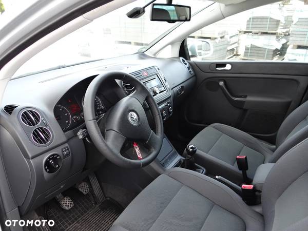 Volkswagen Golf Plus - 11