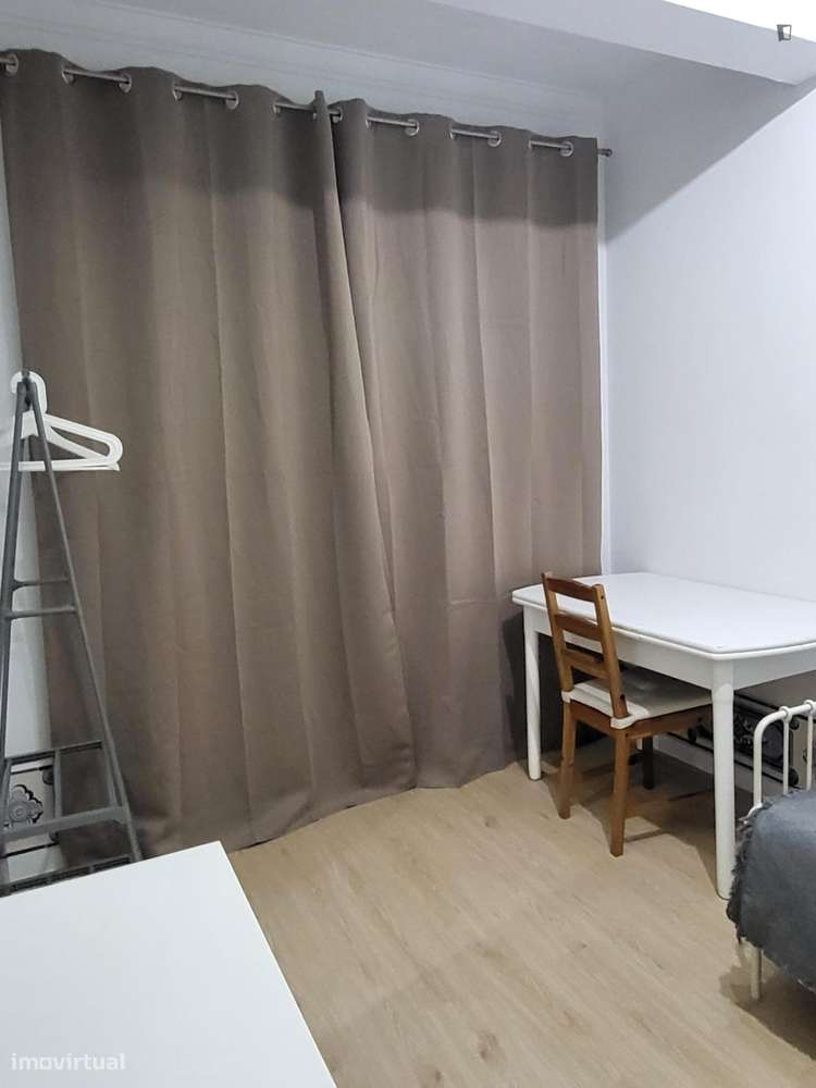 Quarto - localizado em Amadora Lisbon - Grande imagem: 4/5