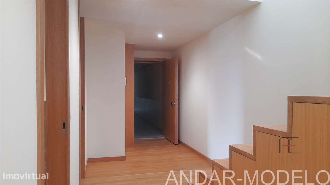 Apartamento T1+1 Venda em Cedofeita, Santo Ildefonso, Sé, Miragaia, Sã - Grande imagem: 5/18