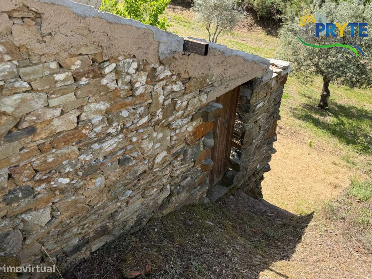 Terreno com uma ruína não registada a 6 quilómetros da Sertã-12