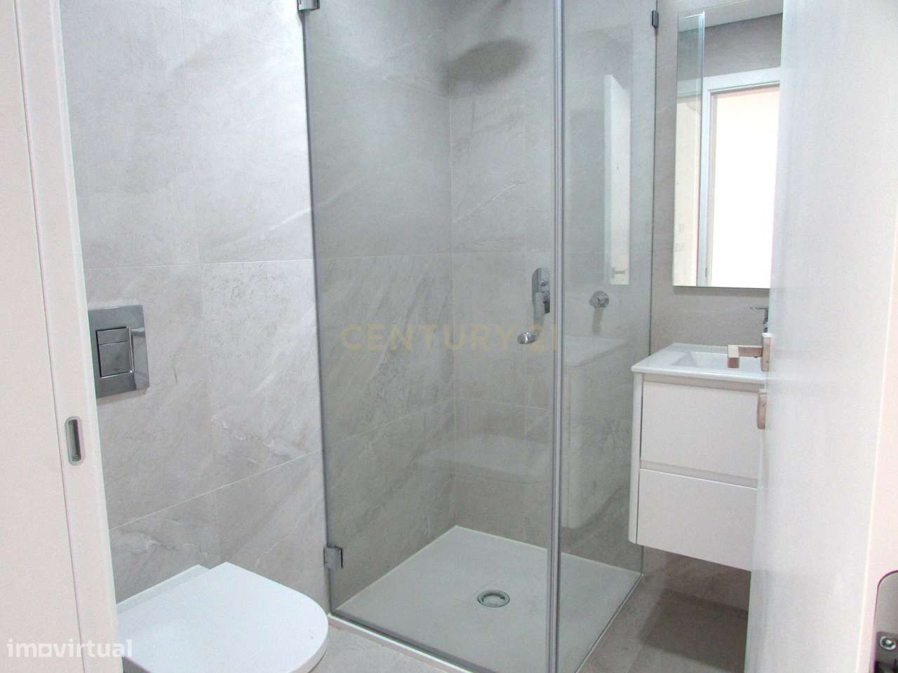 Moradia T3+1 em Portela da Azóia, Santa Iria de Azóia-24