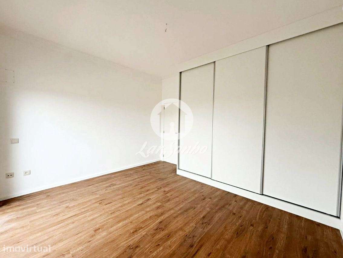 Apartamento T3, totalmente renovado, com Box, Águas Santas, Maia-15