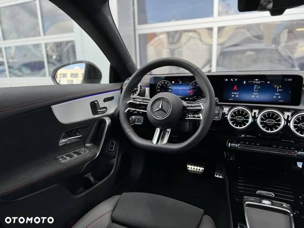 Mercedes-Benz CLA 200 AMG Line 7G-DCT - 13