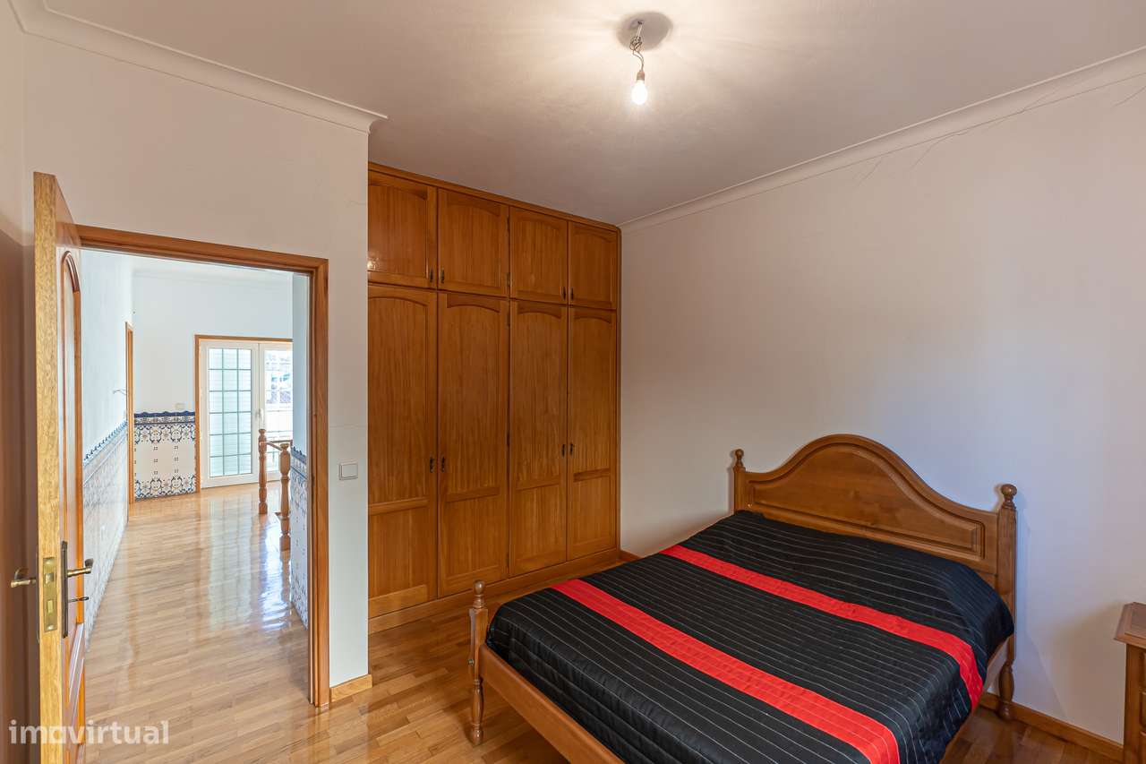 Moradia independente no centro de Alpendurada-9