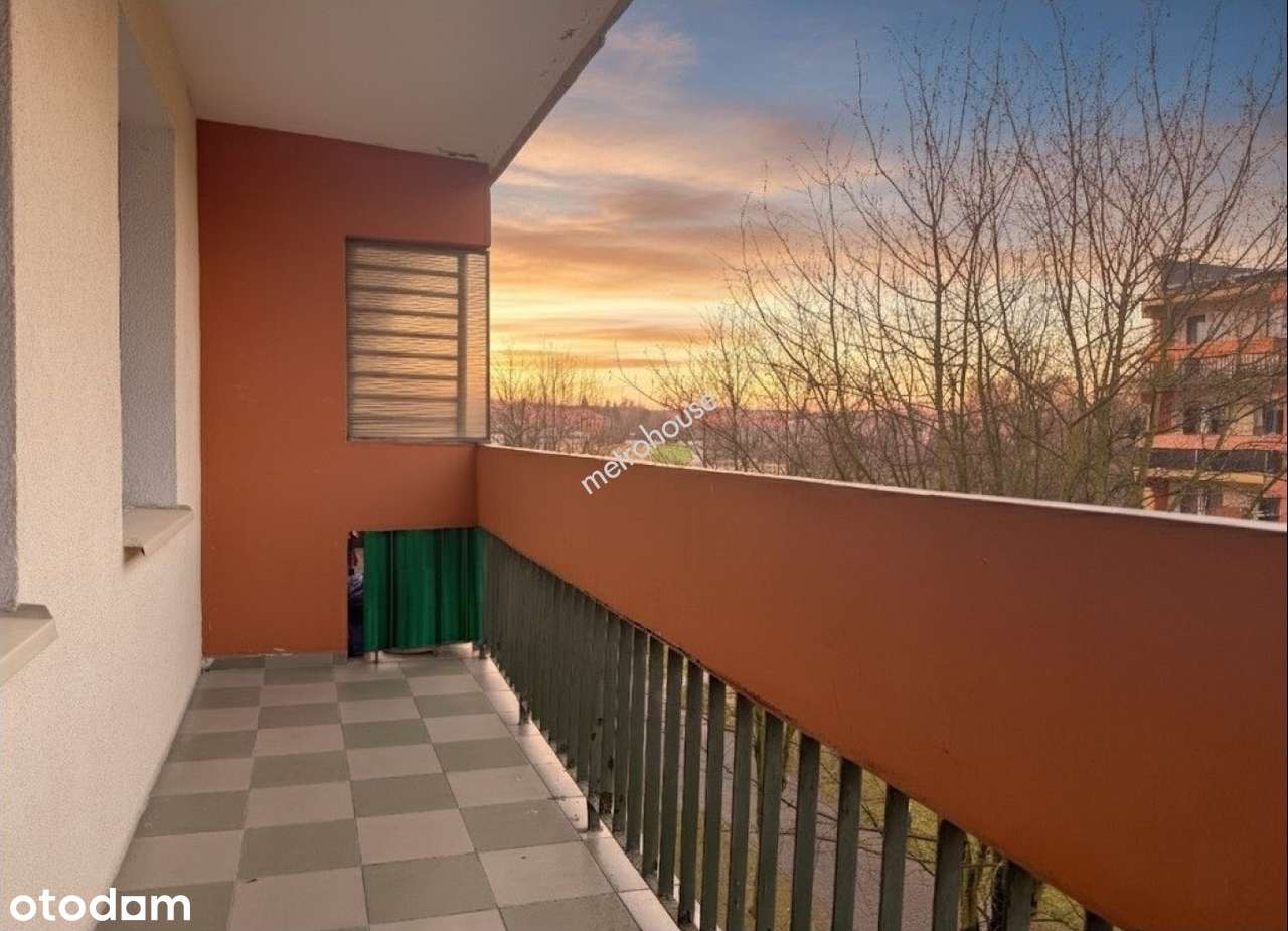 Mieszkanie z dużym balkonem i miejscem postojowym - Pełny obrazek: 1/13