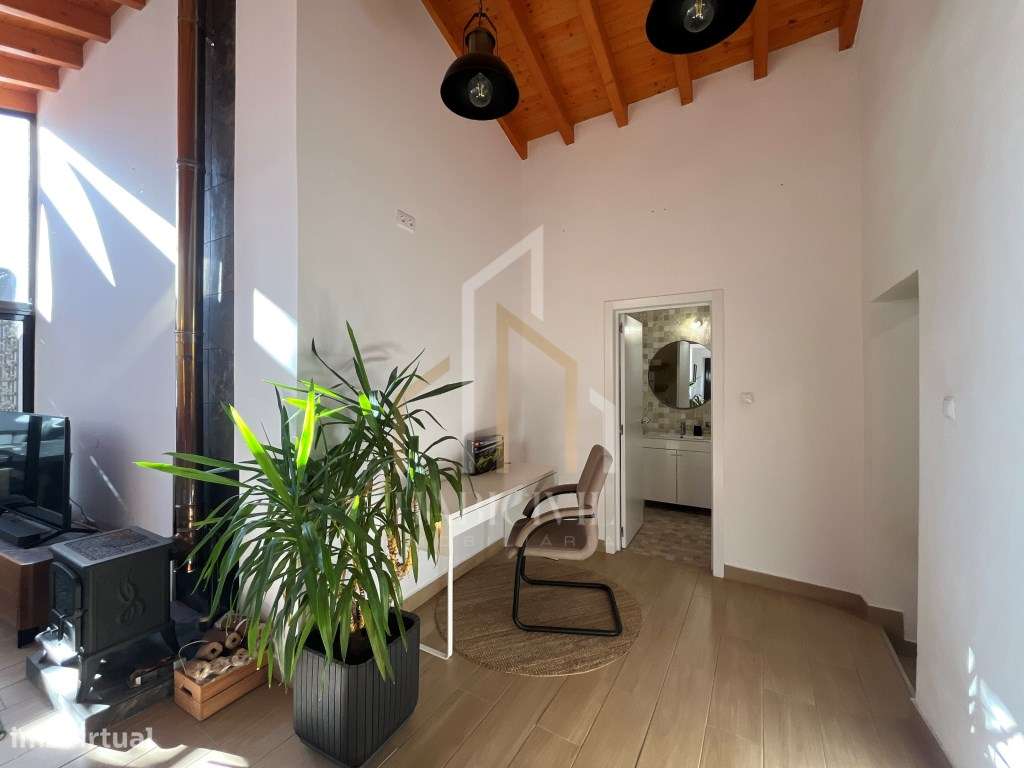 Moradia Geminada T2+1-16