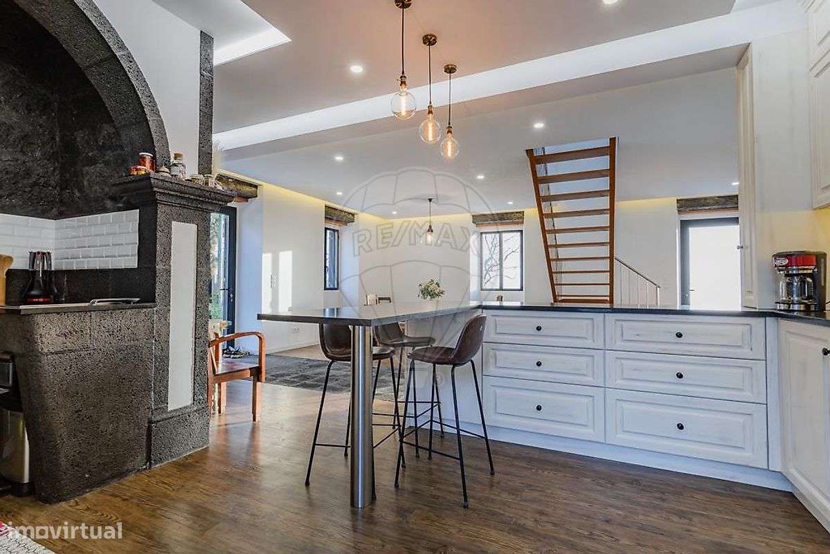 Moradia T4 para venda-9