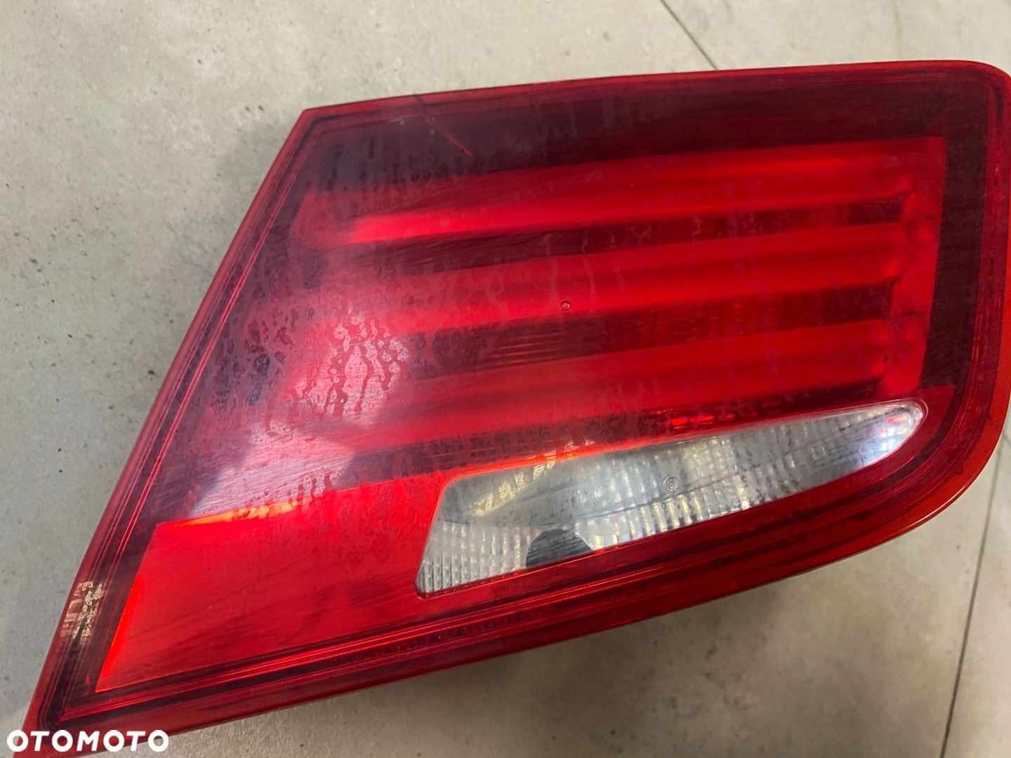 BMW 5 F10 LAMPA PRAWY TYŁ W KLAPĘ 7203226 - 5