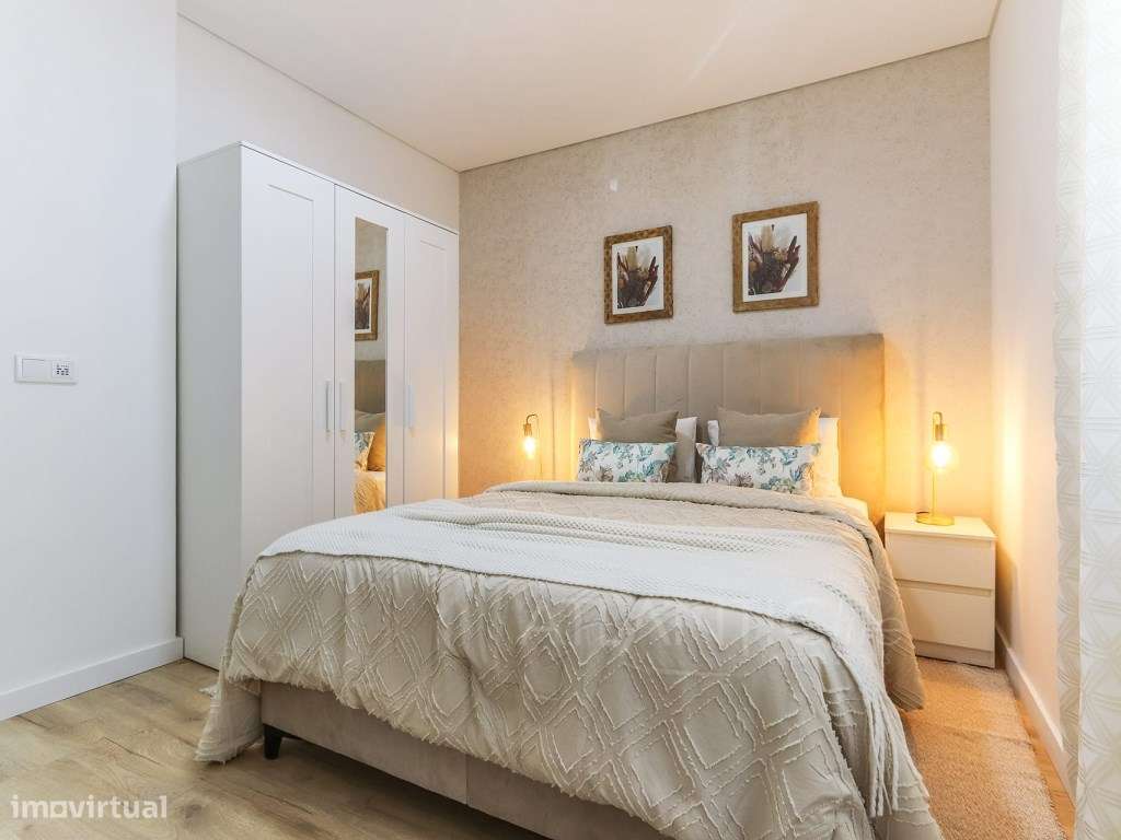 Apartamento T2 + T0 próximo a estação CP do Cacém-5