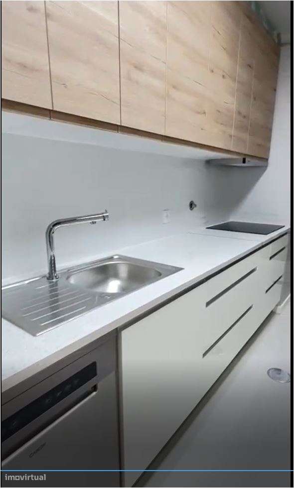 T2+1 Renovado no Centro de Gondomar, junto à Câmara!-10