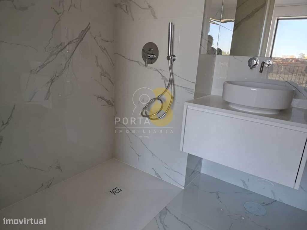 Apartamento T3, em edifício novo junto ao parque da cidade e a pouc...-15