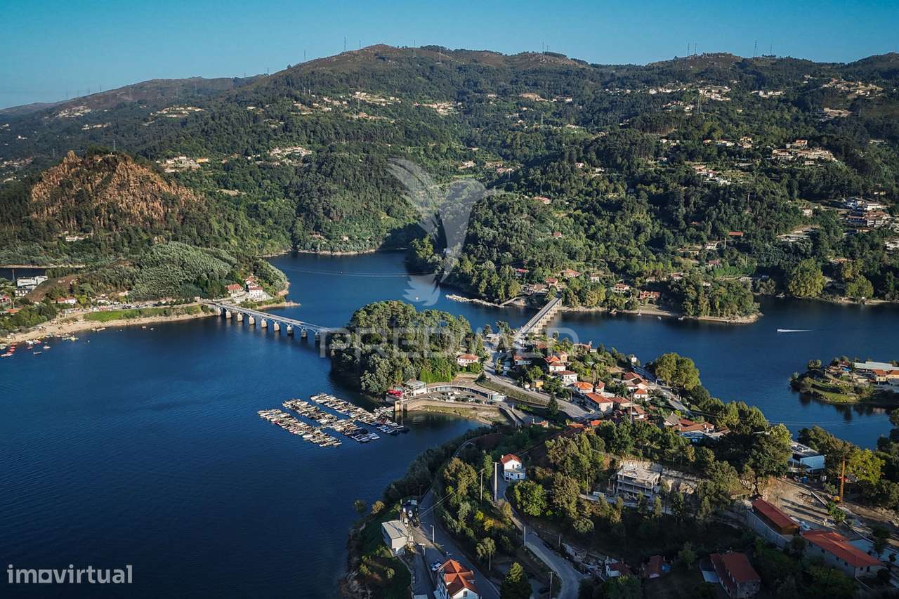 Moradia Térrea T3 - Com vistas para a Barragem (Rio Caldo - Gerês) - Grande imagem: 5/40