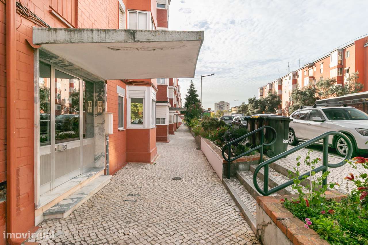 APARTAMENTO T3 | 80M² | OLIVAIS NORTE | BAIRRO DA ENCARNAÇÃO - Grande imagem: 4/7