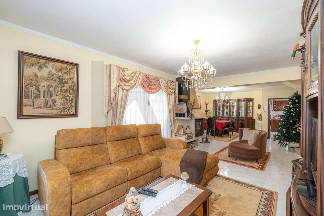 Moradia T4 com Garagem e Terreno em Souselas, Coimbra - Grande imagem: 5/37