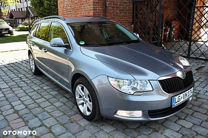 Skoda Superb 2.0 TDI DSG Elegance - 2