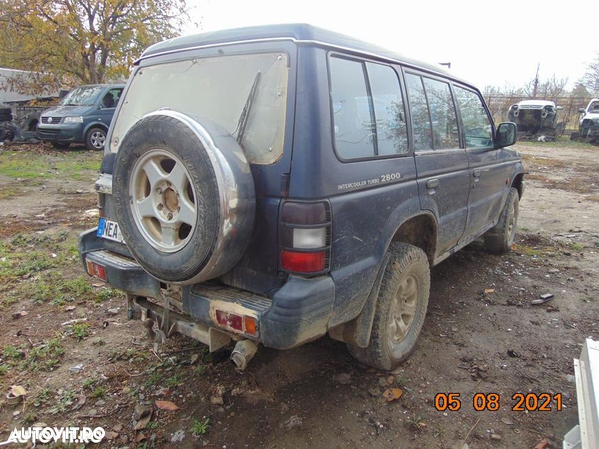 Geam Culisant Spate Stanga mitsubishi Pajero 2002 SUV Albastru - 4