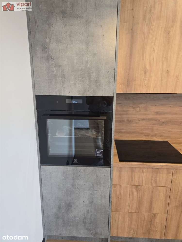 Przytulna kawalerka na osiedlu Panorama w Tychach-8