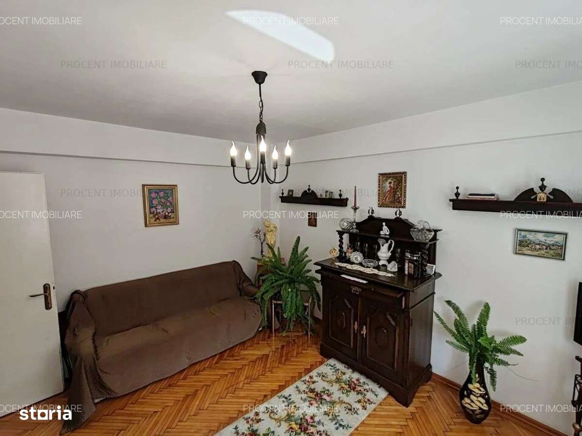 Garsoniera  bloc de apartamente !-2