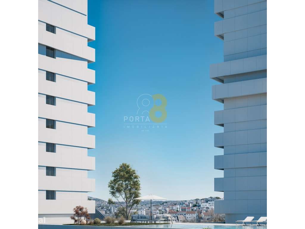 T2 Novo com Varanda, Garagem e Vistas Desafogadas - Requesende-12