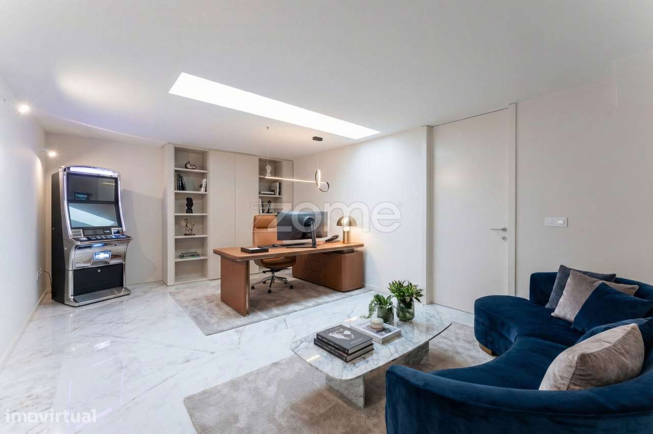 Moradia Luxo T4 com piscina aquecida na praia da Madalena - Grande imagem: 3/60