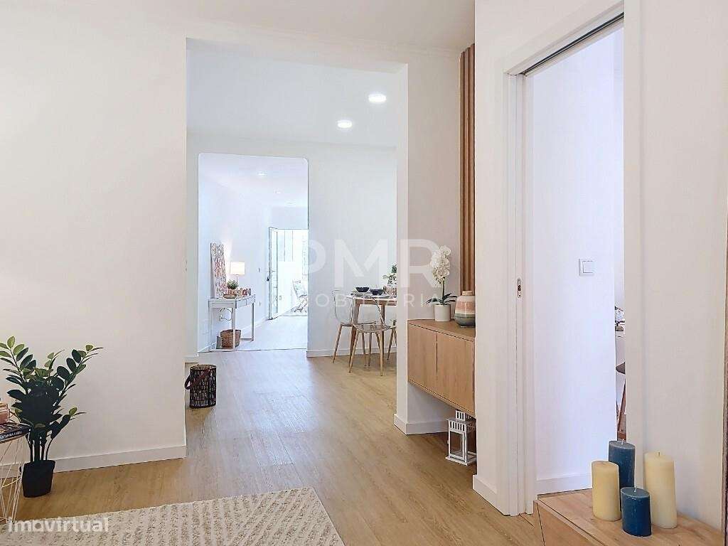 Moradia totalmente renovada com espaço exterior – Vale de Figueira-12