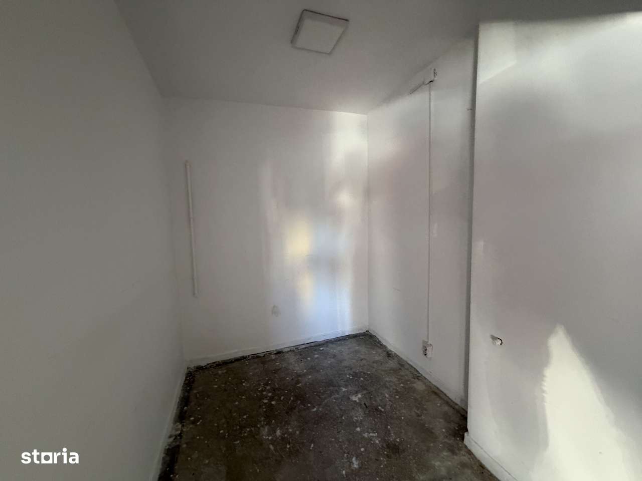 Spatiu Comercial Mioveni, A-uri, 27 mp,  pretabil orice activitate - Imagine principală: 4/12